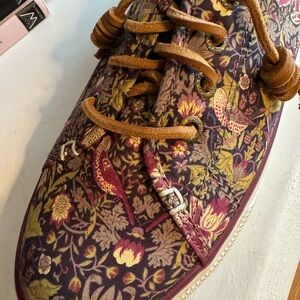 Women’s Floral Slip on Sperry Shoes